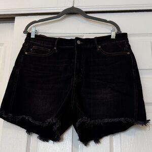 Judy Blue Black Frayed Hem Jean Shorts